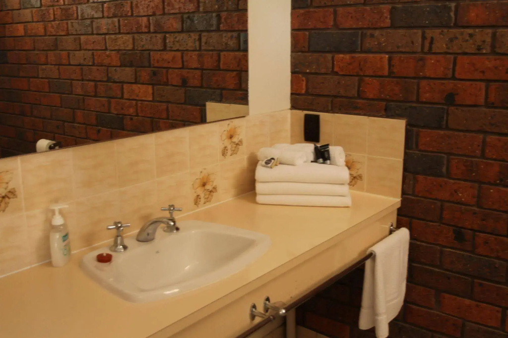 Bonnie Doon Hotel