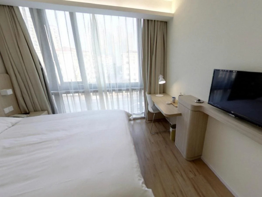 Hanting Hotel Shanghai Guilin Road Subway Station