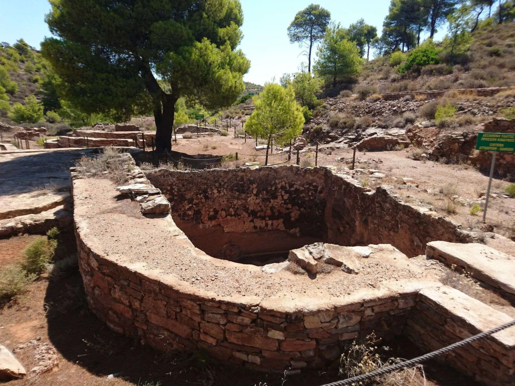 Villas In Sounio
