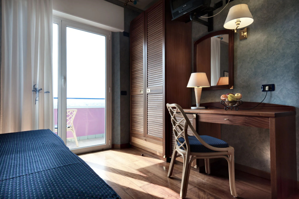 Atilius Hotel & Suites