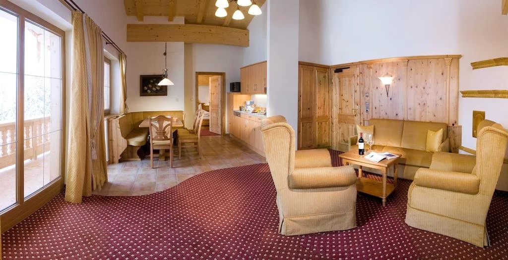 ASTER Boutique Hotel & Chalets