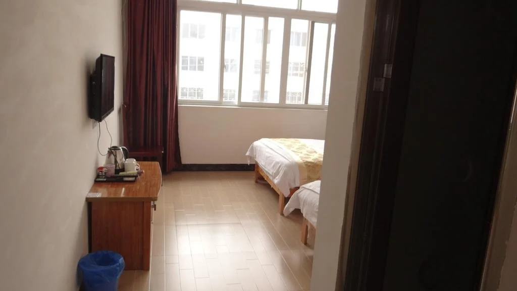 Emeishan Jintong Inn