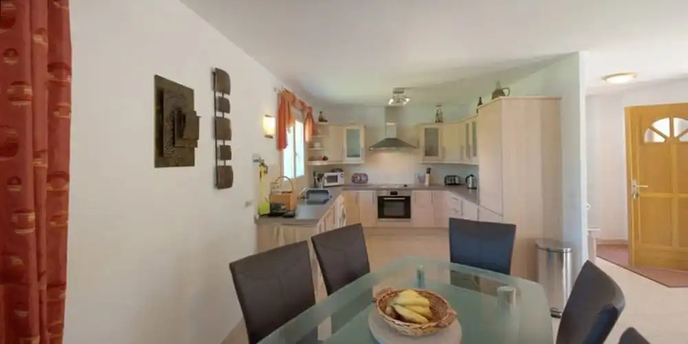 Lovely 3-bed Villa in Les Cammazes
