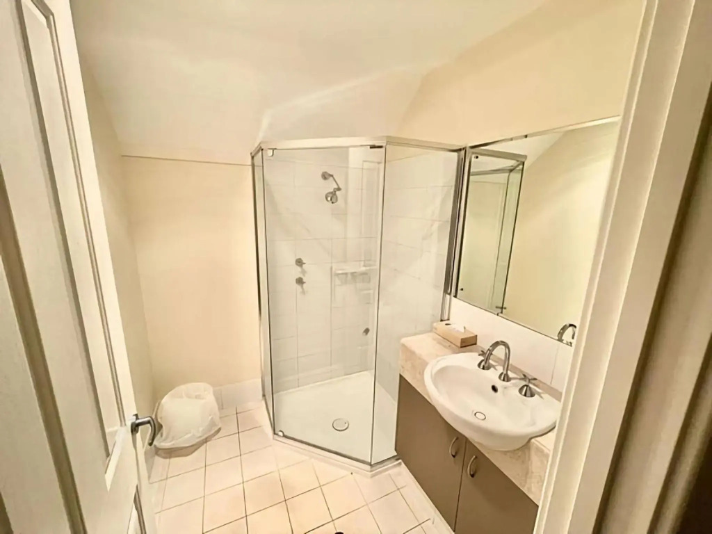 Sixteen at Cape View Escapes