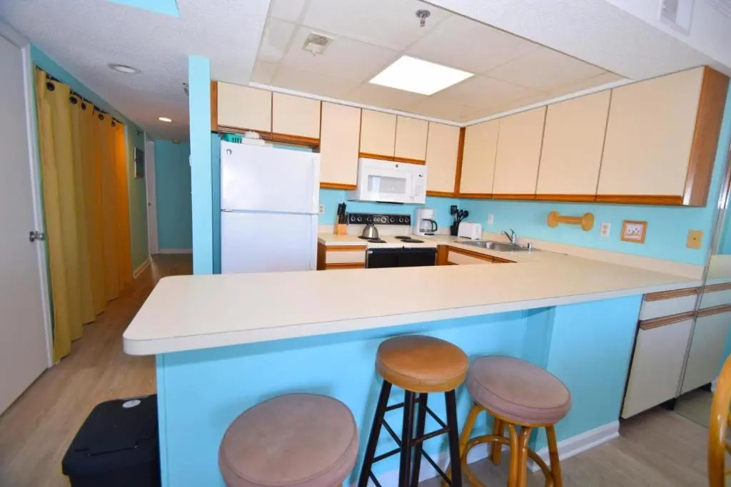 Bay Princess 211
