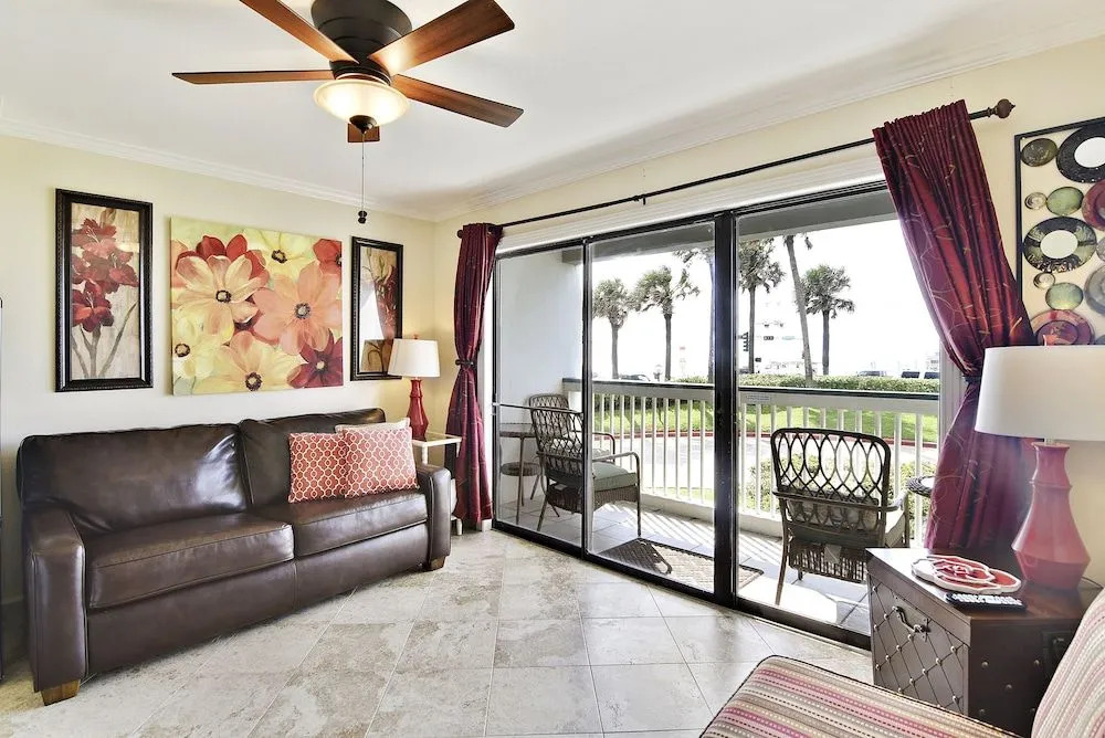 Casa Del Mar 103-seagull Crossing 1 Bedroom 1 Bathroom Condo