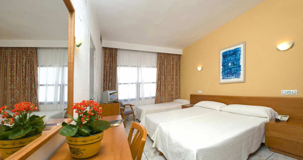 Hotel Tropical