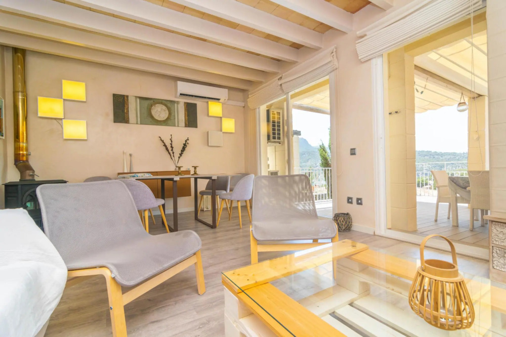 PORTO LUZ - Beautiful duplex apartment with wonderful views over the port of Sóller. Free WIFI.