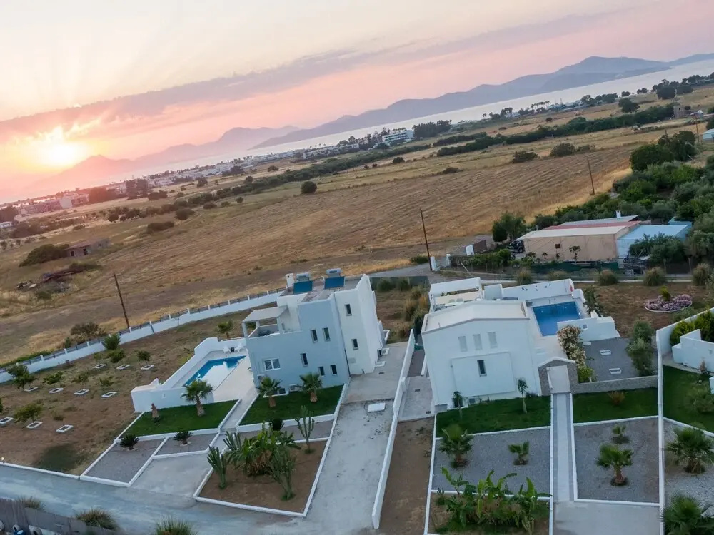 Xenos Villa 4 - Luxury Villa With Private Swimming Pool Near The Sea