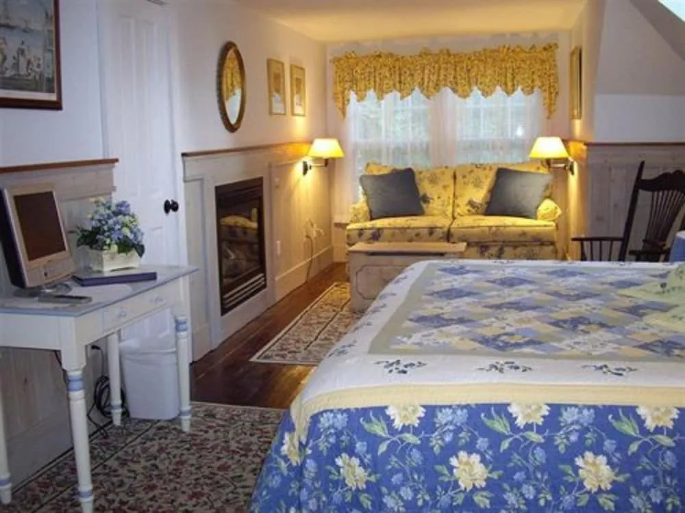 Isaiah Jones Homestead Bed and Breakfast