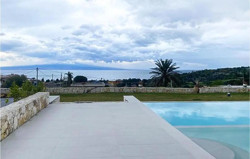Awesome Apartment In Brucoli With Outdoor Swimming Pool, Wifi And Swimming Pool