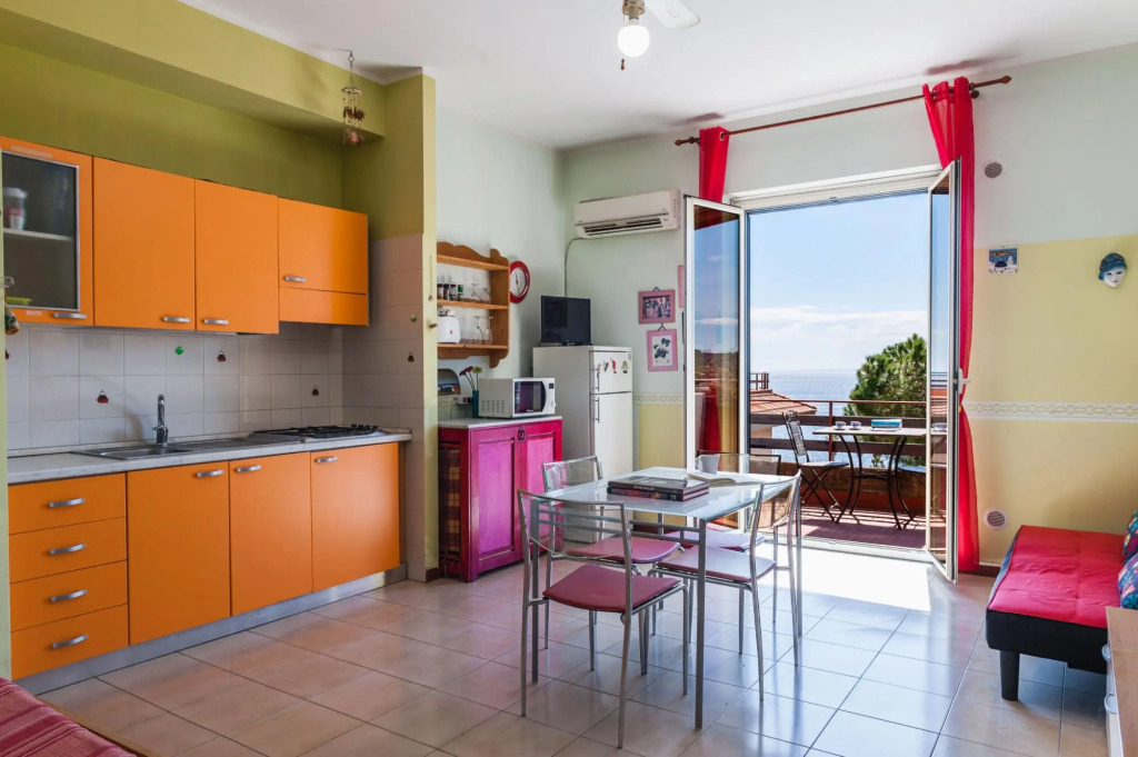 Alice Apartment With Terrace by Wonderful Italy
