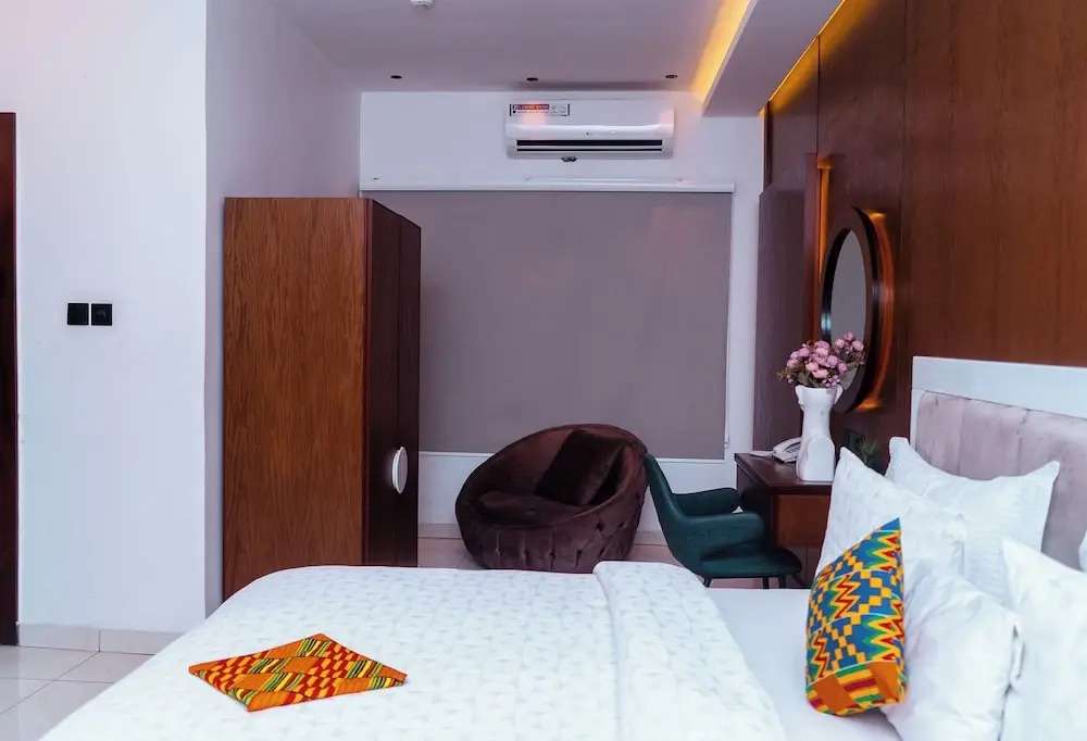 Tchetche Hotel & Restaurant