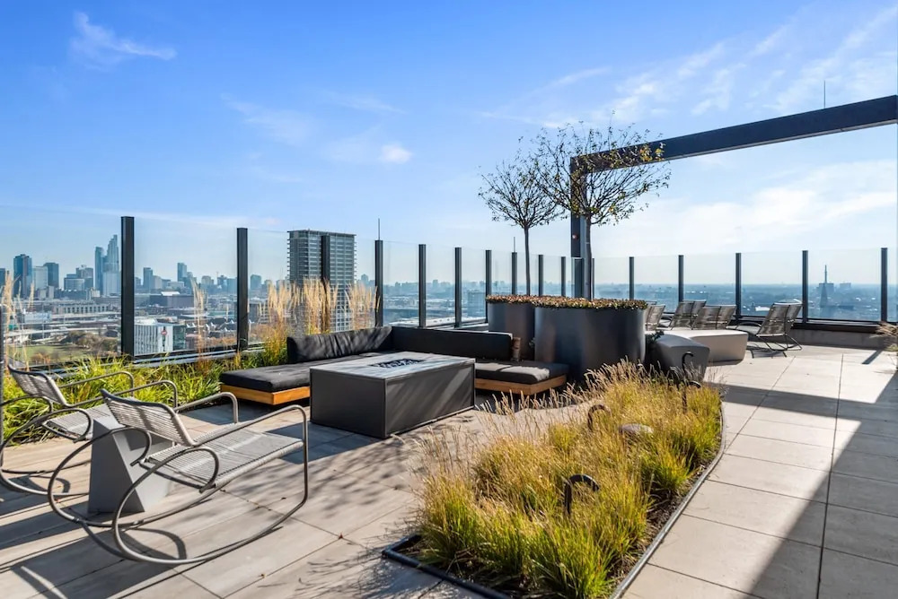 Unforgettable Stay High End 2BR Easy City Access