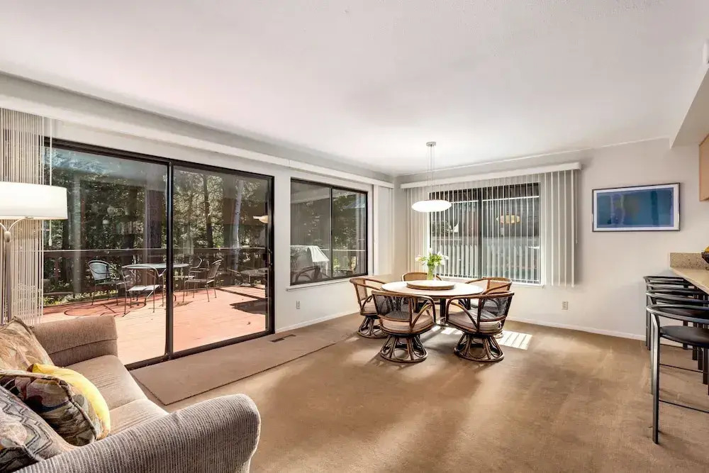 Spacious Riverfront 3 Bedroom Home