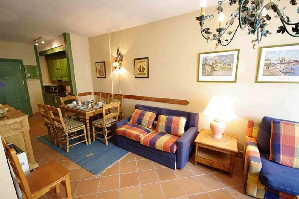 100 Meters From the ski Slopes, Parking and Wifi