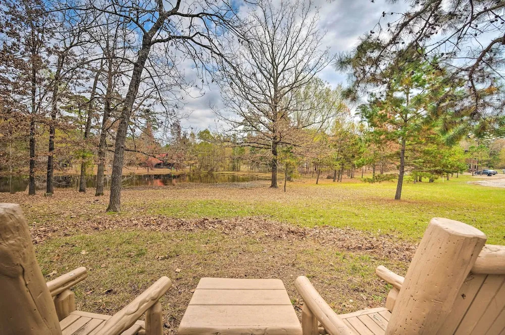 Hot Tub: 'little Bear's Pond' Broken Bow Cabin
