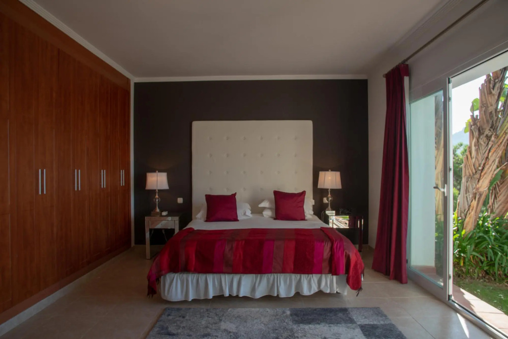 Villa Valentine - Luxury Private Mountain Oasis