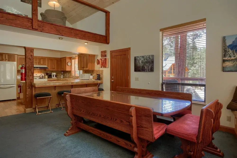 Jolie Cabin
