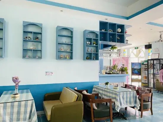 Jiuzhou Chain Theme Inn (Renhua Aiqinhai Fengqing Guanjing)