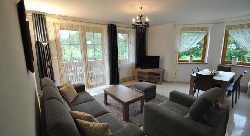 Nowoczesne Apartamenty Sun Seasons 24 w Karpaczu z Parkingiem by Noclegi Renters