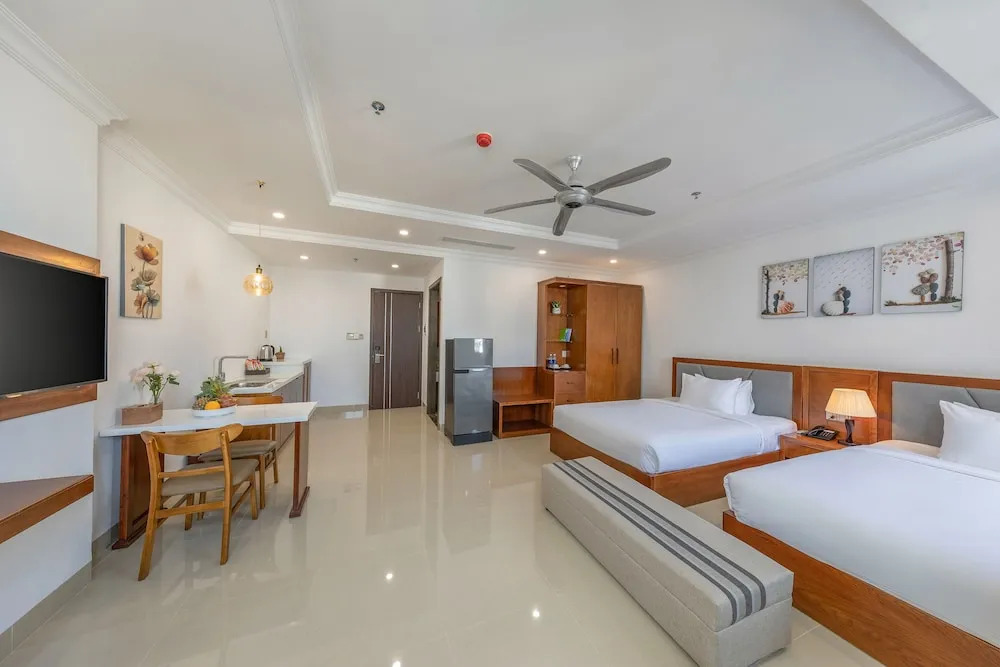Kiwi Hotel & Apartments