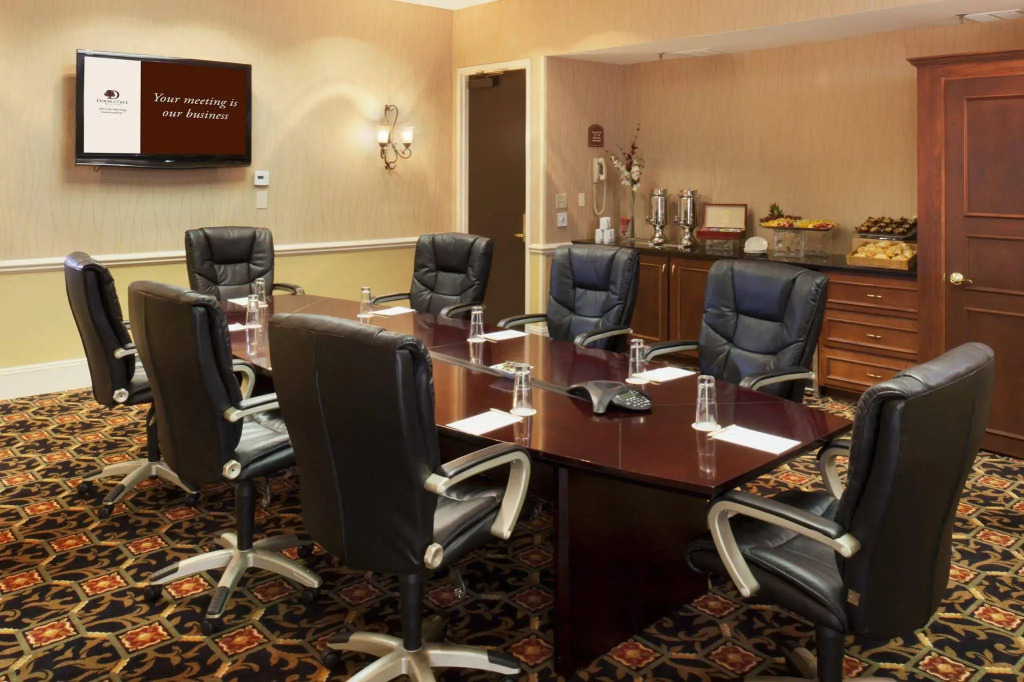 DoubleTree by Hilton Charlottesville
