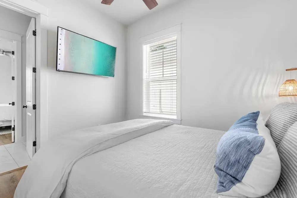 Sleeps 34! 2 Homes, Private Pools, Firepit, Golf Cart, Walk to Beach Seagrove San Juan by Avantstay