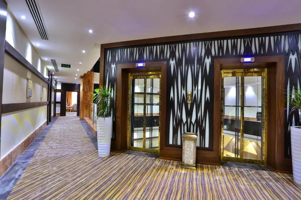 Roof Hotel Apartments