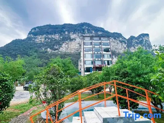 Tusi manor