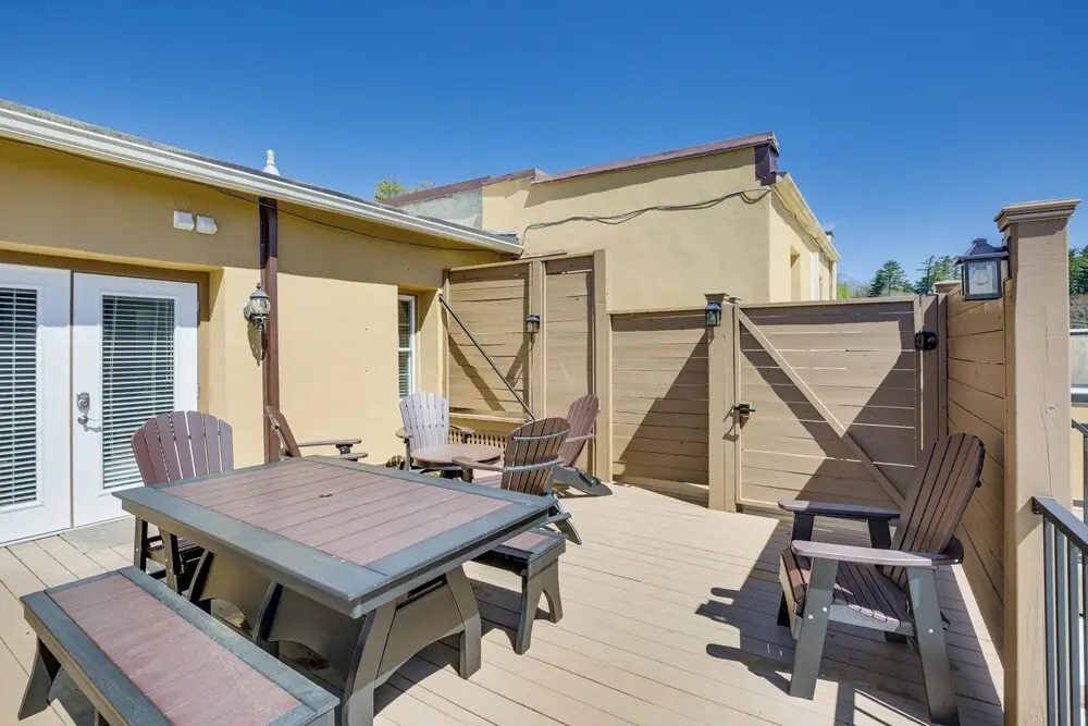 Walkable Main Street Blowing Rock Apartment!