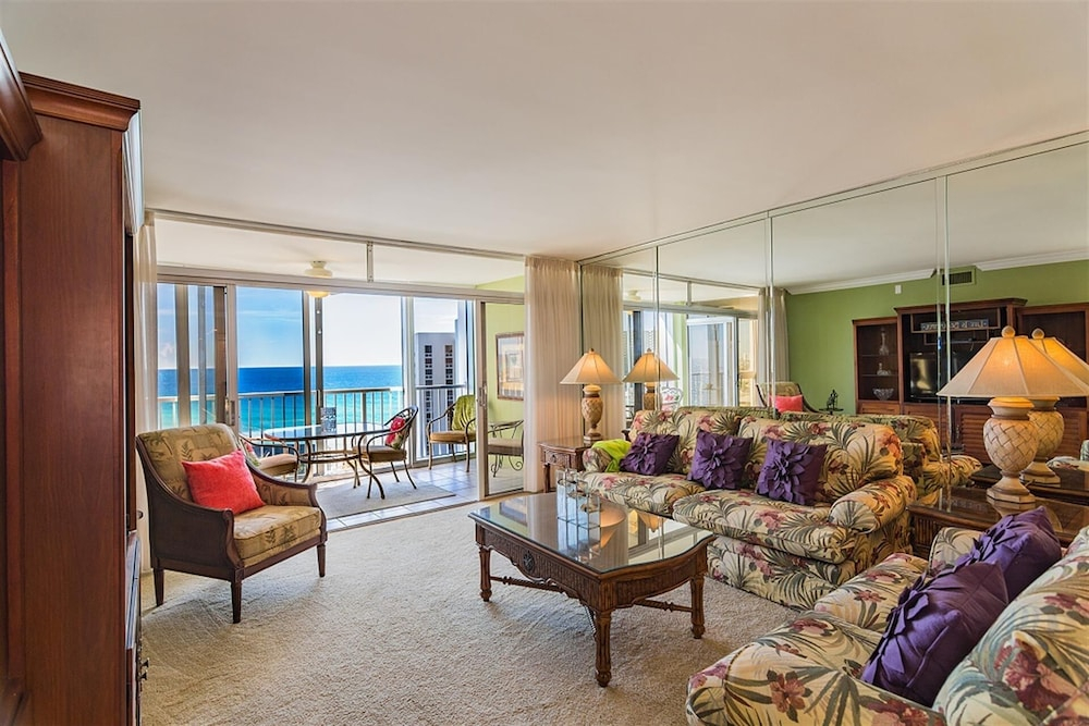 Shoreline Towers 3112 2 Bedroom Condo