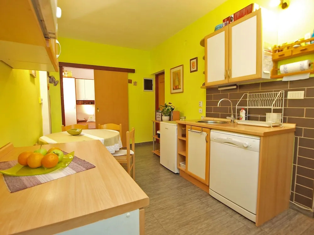 Apartments Mara 44