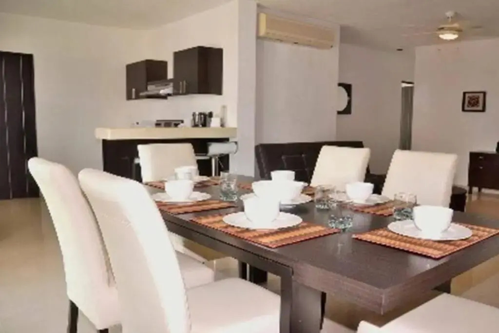 Poolside tranquil apartment in Playa del Carmen