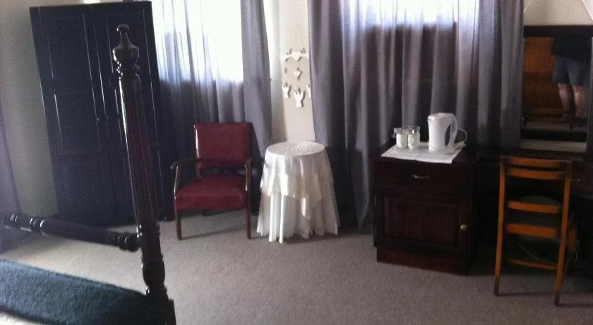 The Porterville Hotel
