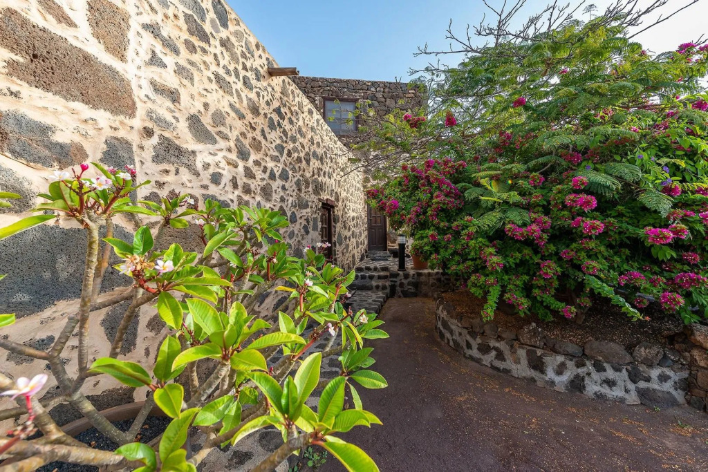 Hotel Rural Restaurante Mahoh