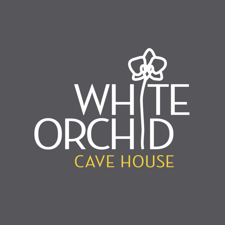 White Orchid Cave House & Studio