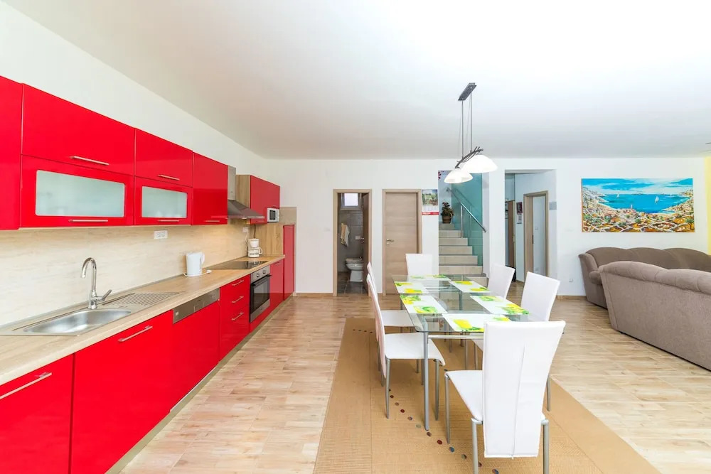 Apartments Damjan