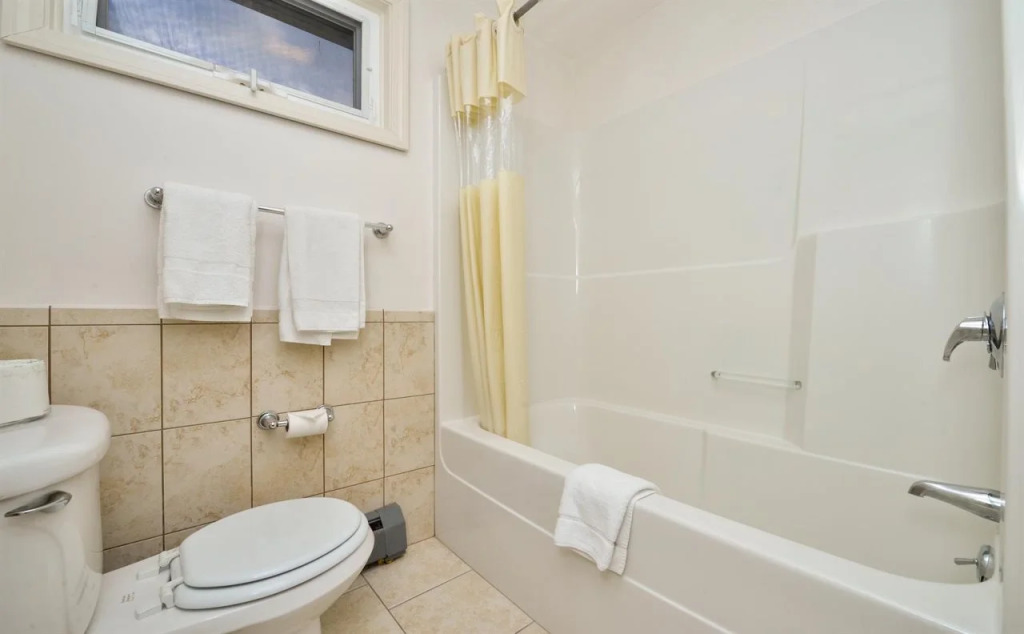 Americas Best Value Inn Providence-North Scituate