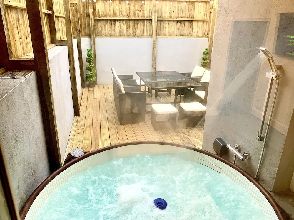 Victory hot tub house
