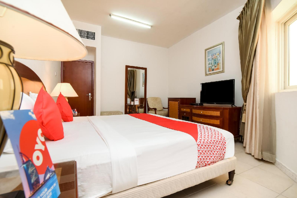 OYO 247 Host Palace hotel apartment