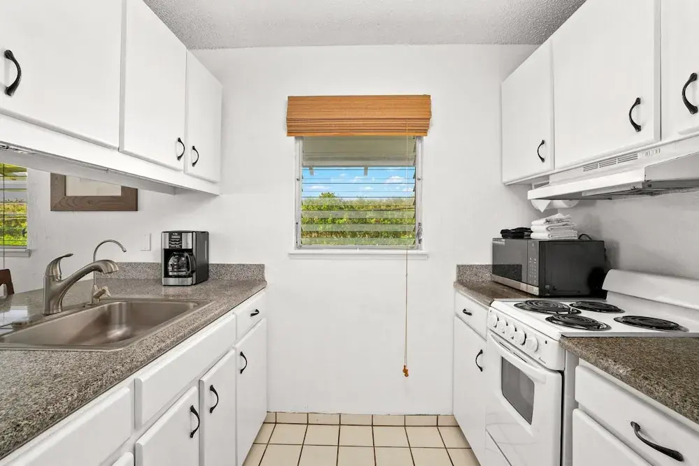 Kauai Plantation Hale Suites E12 1 Bedroom Condo