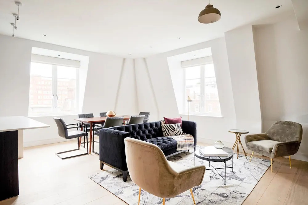 Beautiful Westminster Suites by Sonder