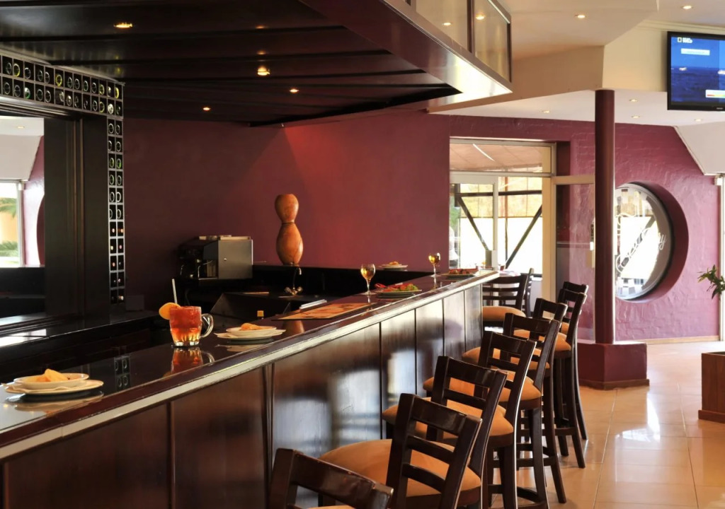 Cresta Thapama Hotel