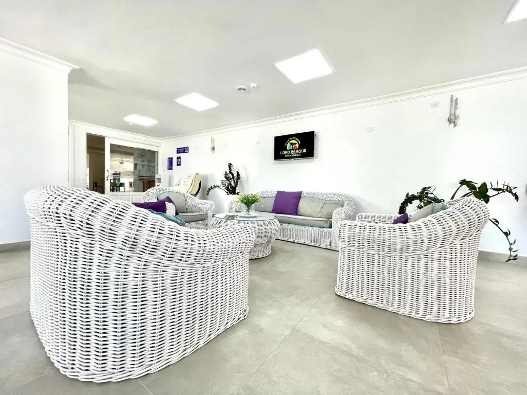 Estudio reformado, Wifi, pool, a 250 metros de Playa Jardin in Puerto de la Cruz
