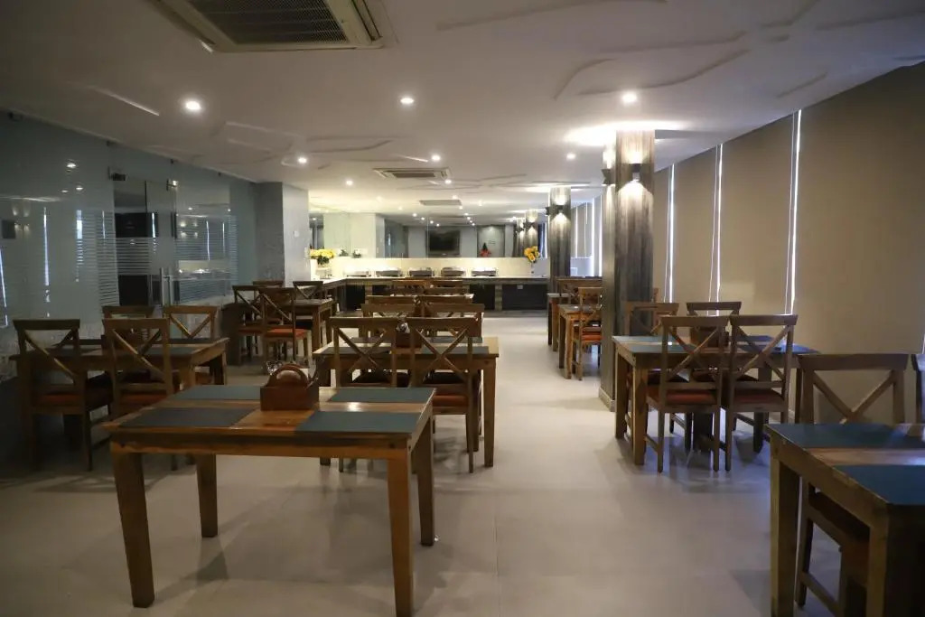 Cosmos Raj Plaza Jaipur