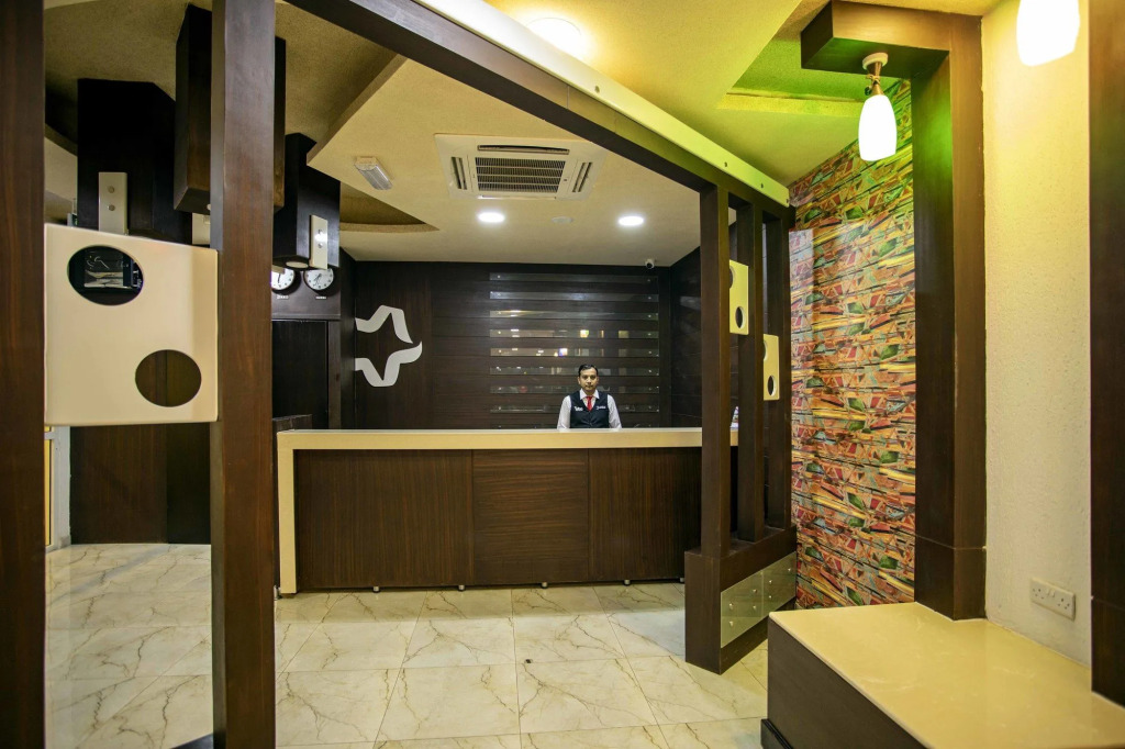 Star Emirates Inn