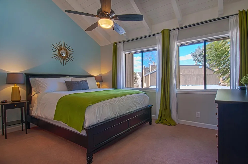 Love Bug - 2 Br Condo