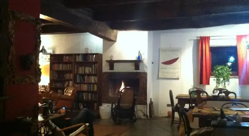 Volti Di Pietra