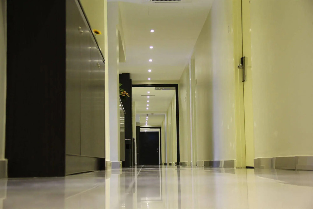 Sunbow Hotel Residency